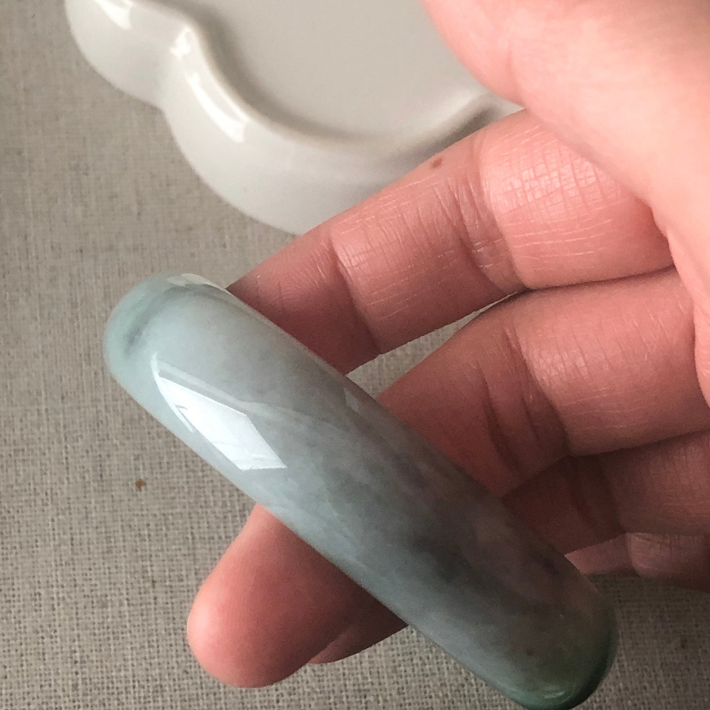 58 mm Jadeite Jade Spicy Green Wuji Black Bangle