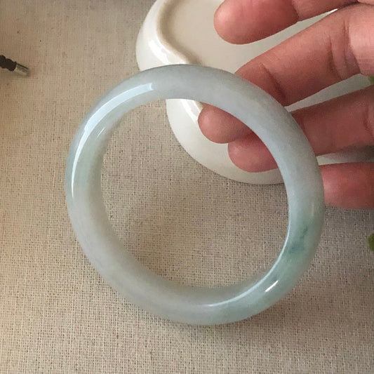 56.4mm Icy Sky Blue Jadeite Jade Tint Float Flowers Bangle