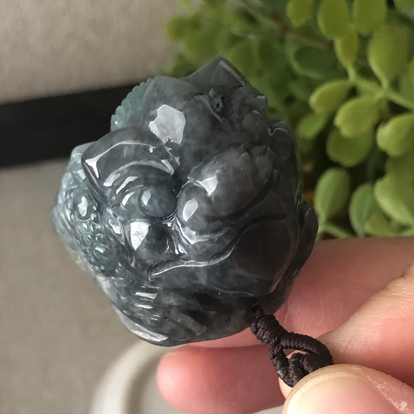51mm Jadeite Jade Wuji Black Green 3 Legged Toad Pendant Neck Rope Tie