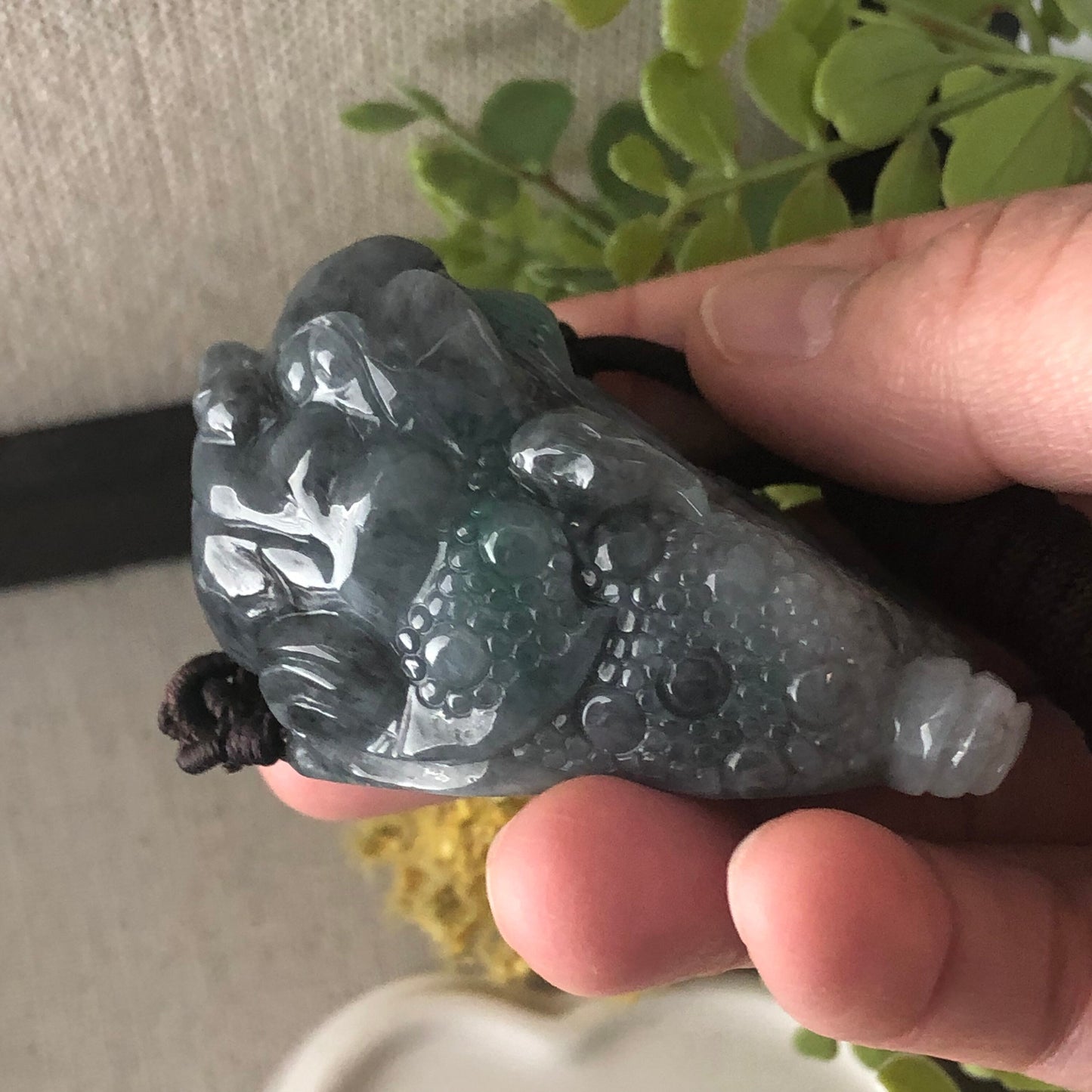 51mm Jadeite Jade Wuji Black Green 3 Legged Toad Pendant Neck Rope Tie