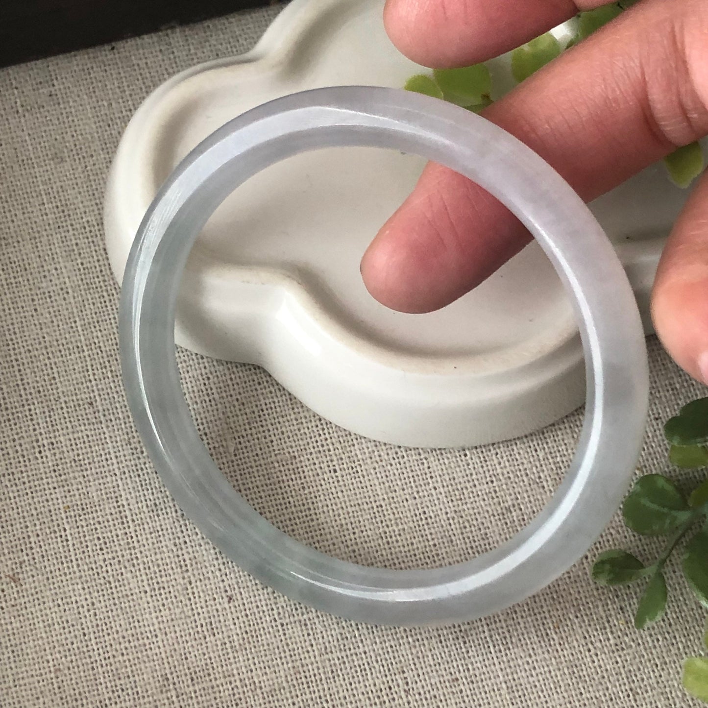 54-55 mm Jadeite Jade Icy Tint Green Bangle