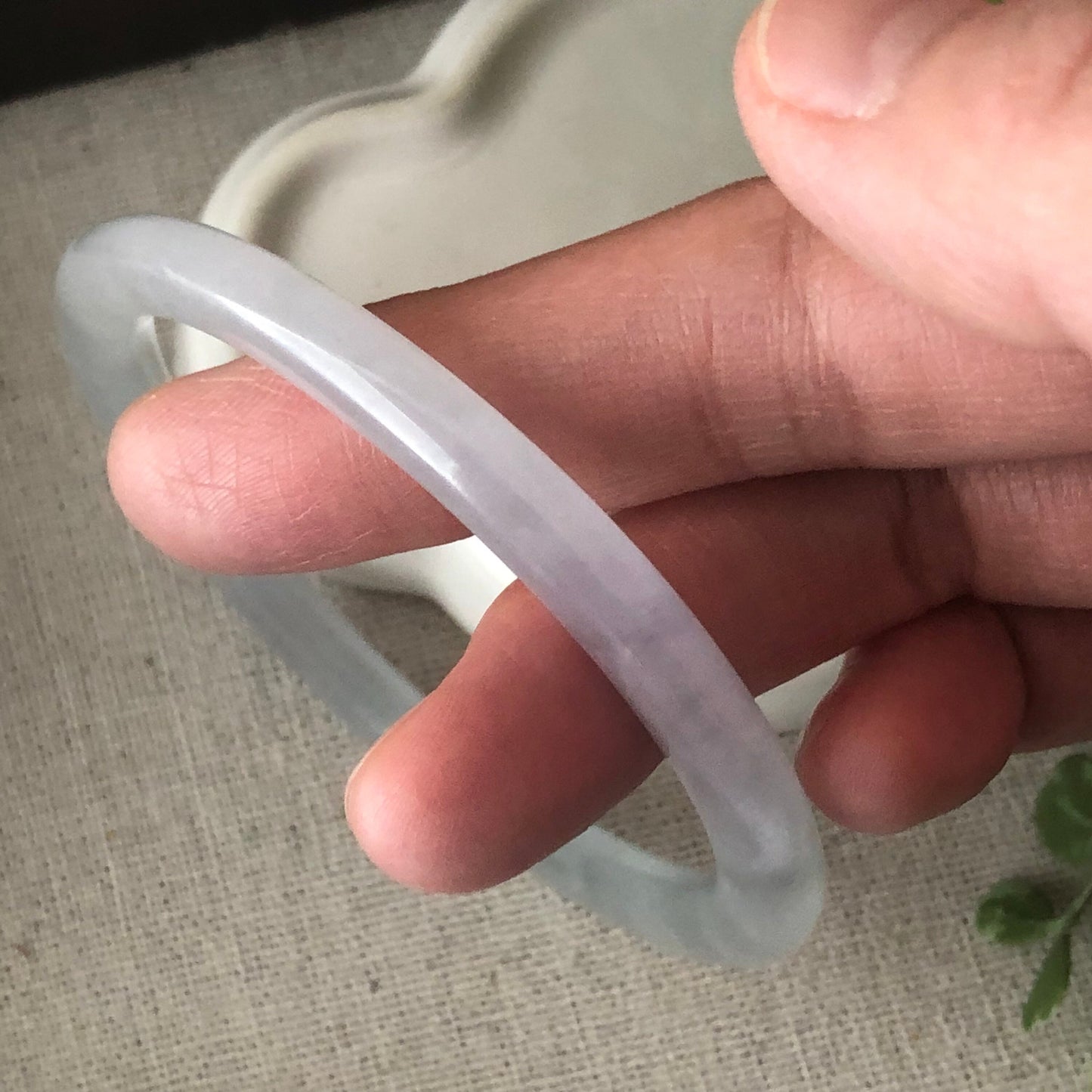 54-55 mm Jadeite Jade Icy Tint Green Bangle