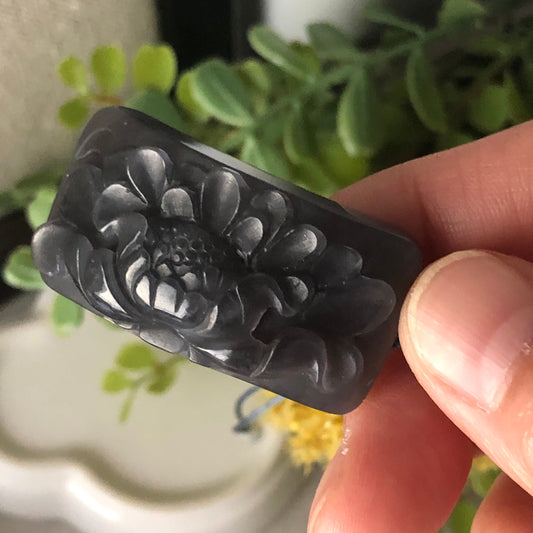 40 mm Icy Smoky Lavender carved Flower Hetian Jade Bracelet