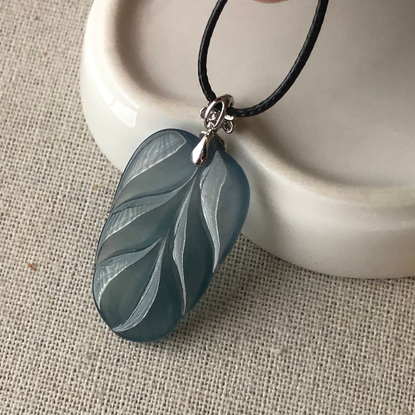 18K White Gold Blue Green Carved Leaf Jadeite Jade Pendant
