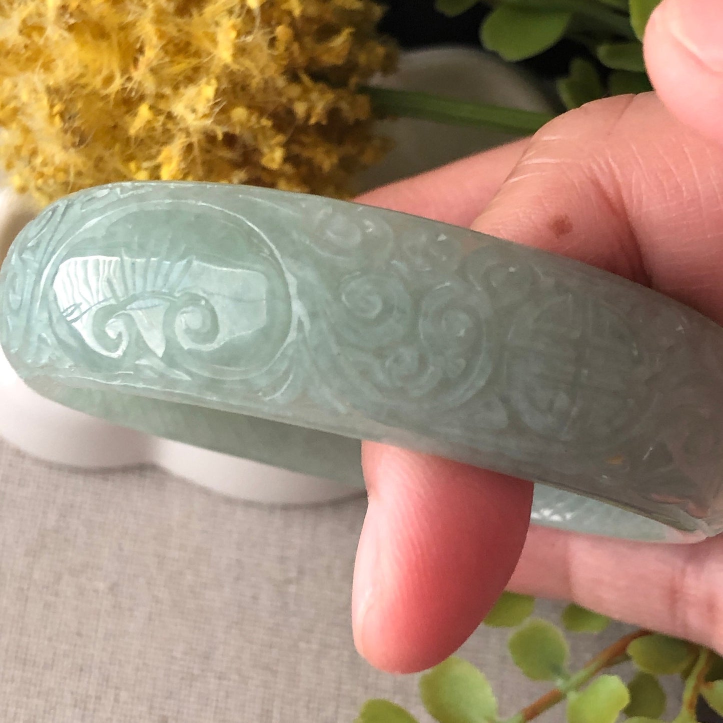 57mm Icy Green Carved Asian Ruyi Flowers Jadeite Jade Bangle