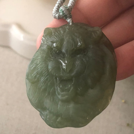 42.7mm Matte Carved Yellow Green Carved Lion Head Pendant
