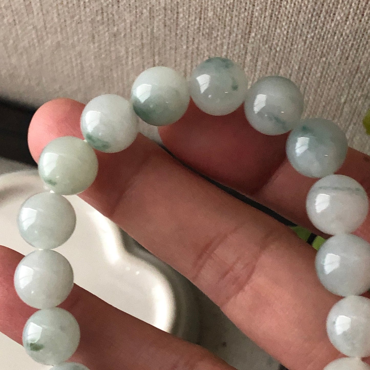 10 mm Green Float Flowers Jade Jadeite Round Bead Bracelet