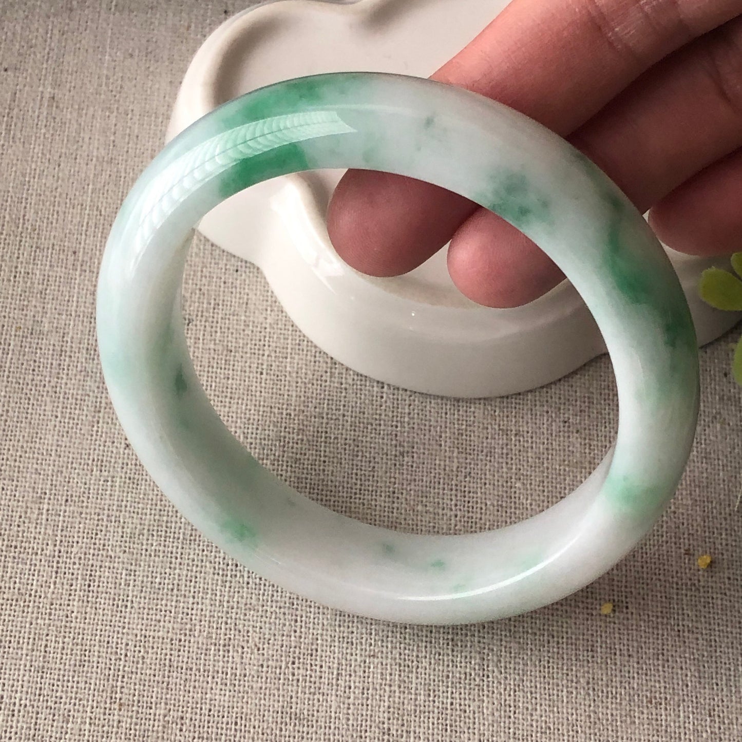 57.5mm White Green Flowers Jadeite Jade Bangle