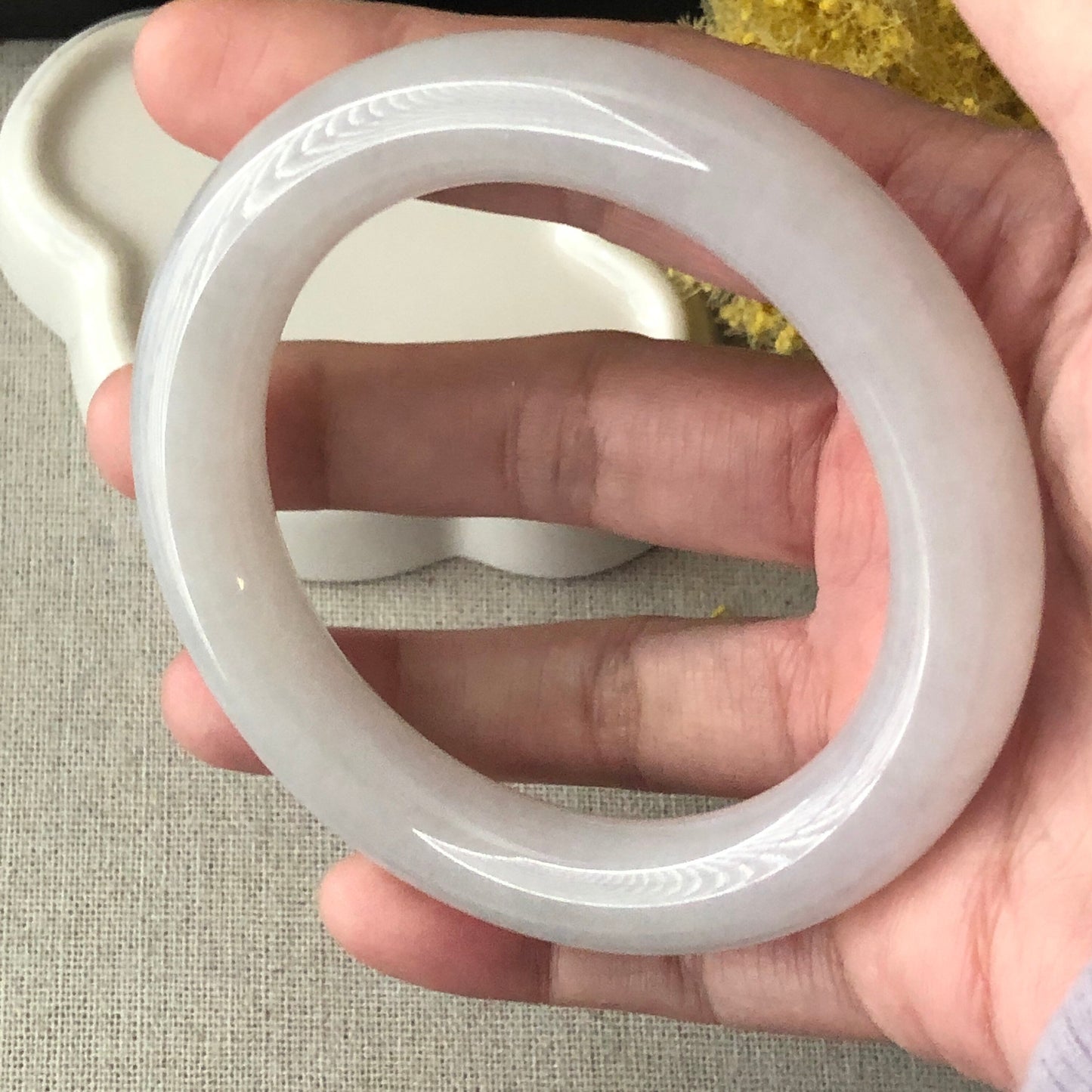 57-59 mm Icy White Tint Lavender Jadeite Jade Round shaped Bangle