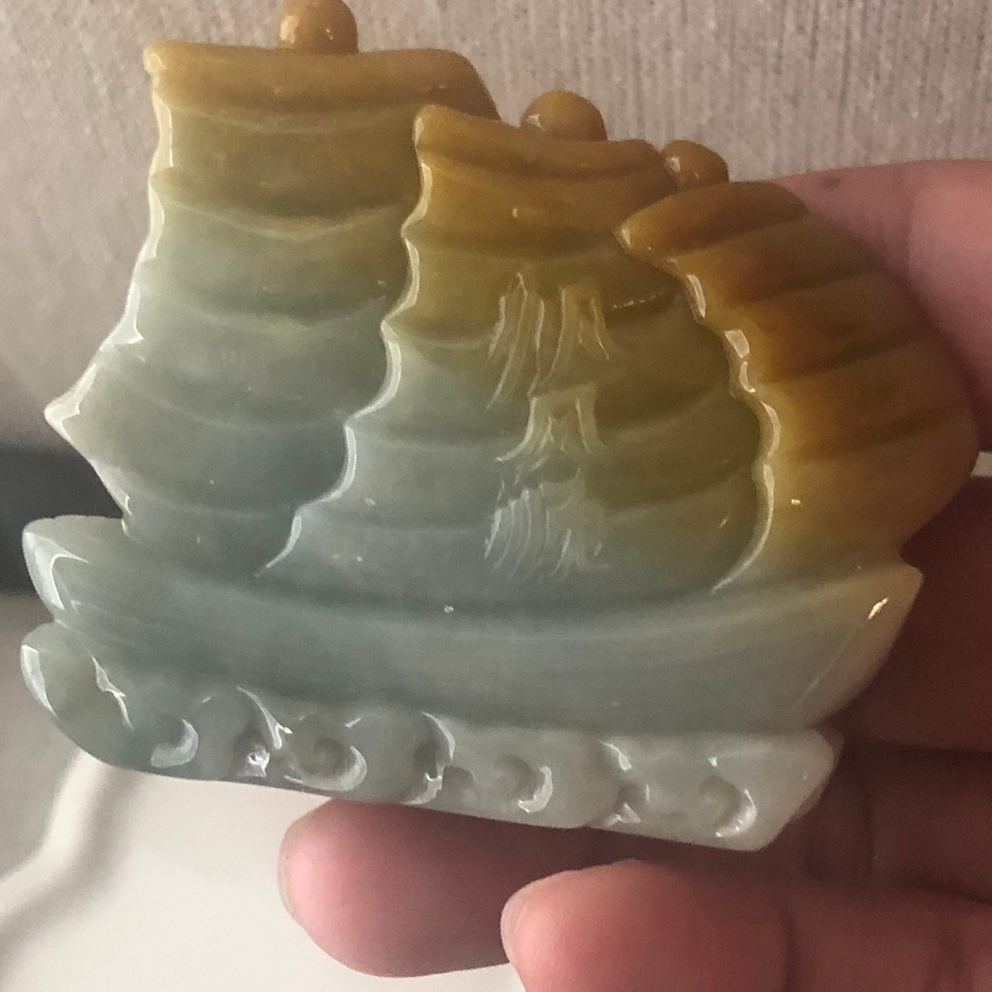 60mm Yellow Brown Jadeite Jade Carved Ship Display