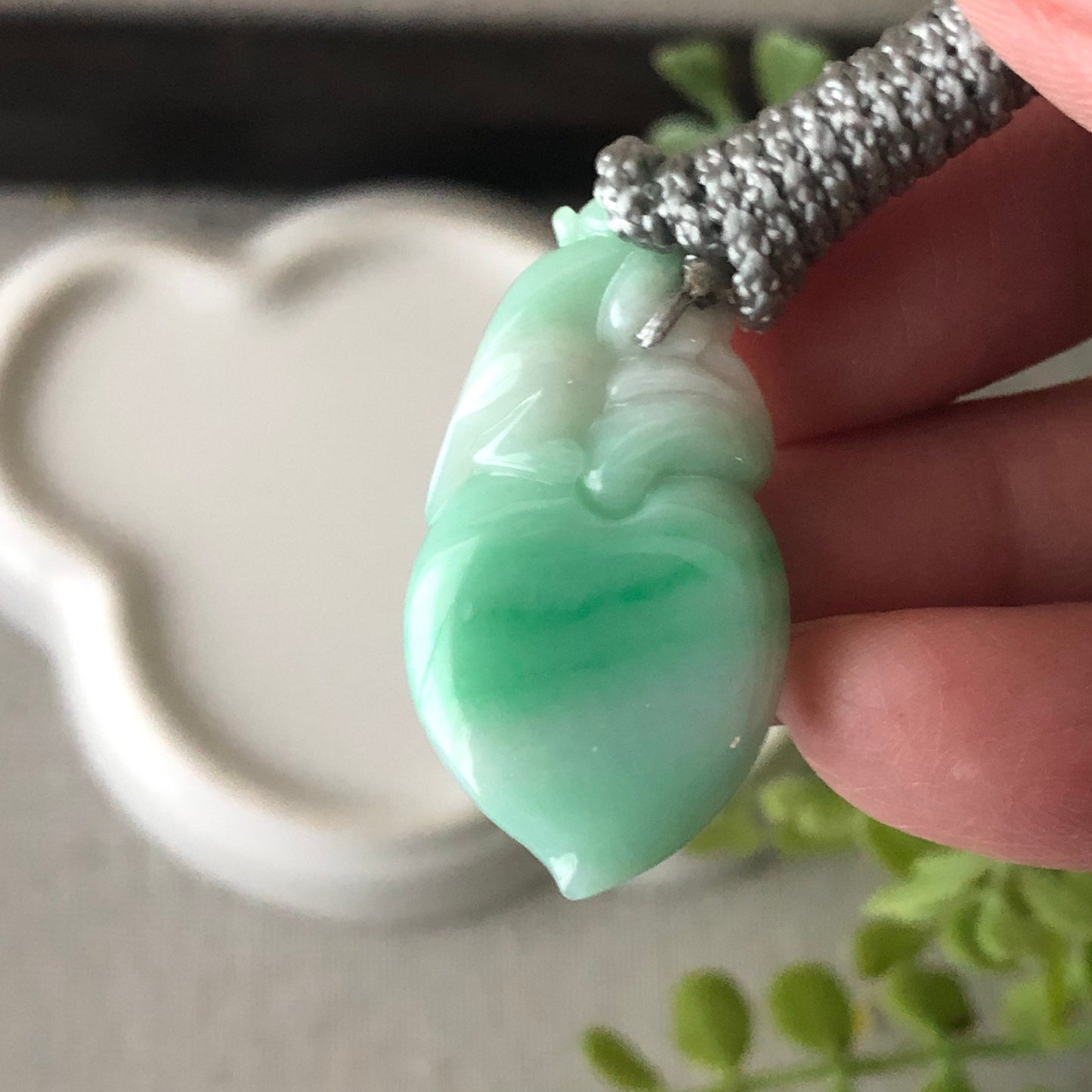 31.8mm Jadeite Jade Carved Green Monkey Peach Keychain Charm Pendant