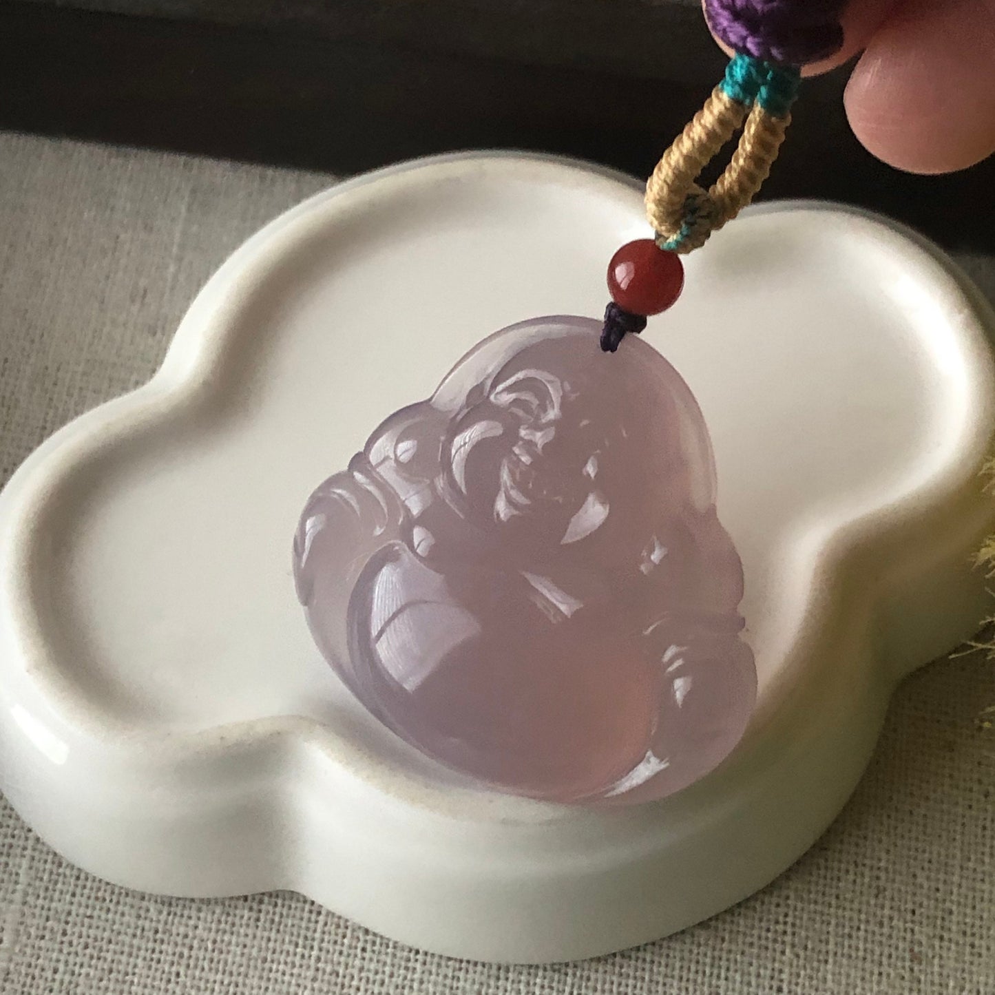 36 mm High Quality Agate Carved Lavender Buddha Pendant