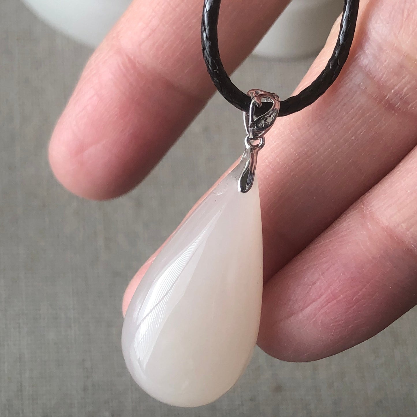18K 30mm Pinkish Hetian Jade Waterdrop Pendant with 18K bail