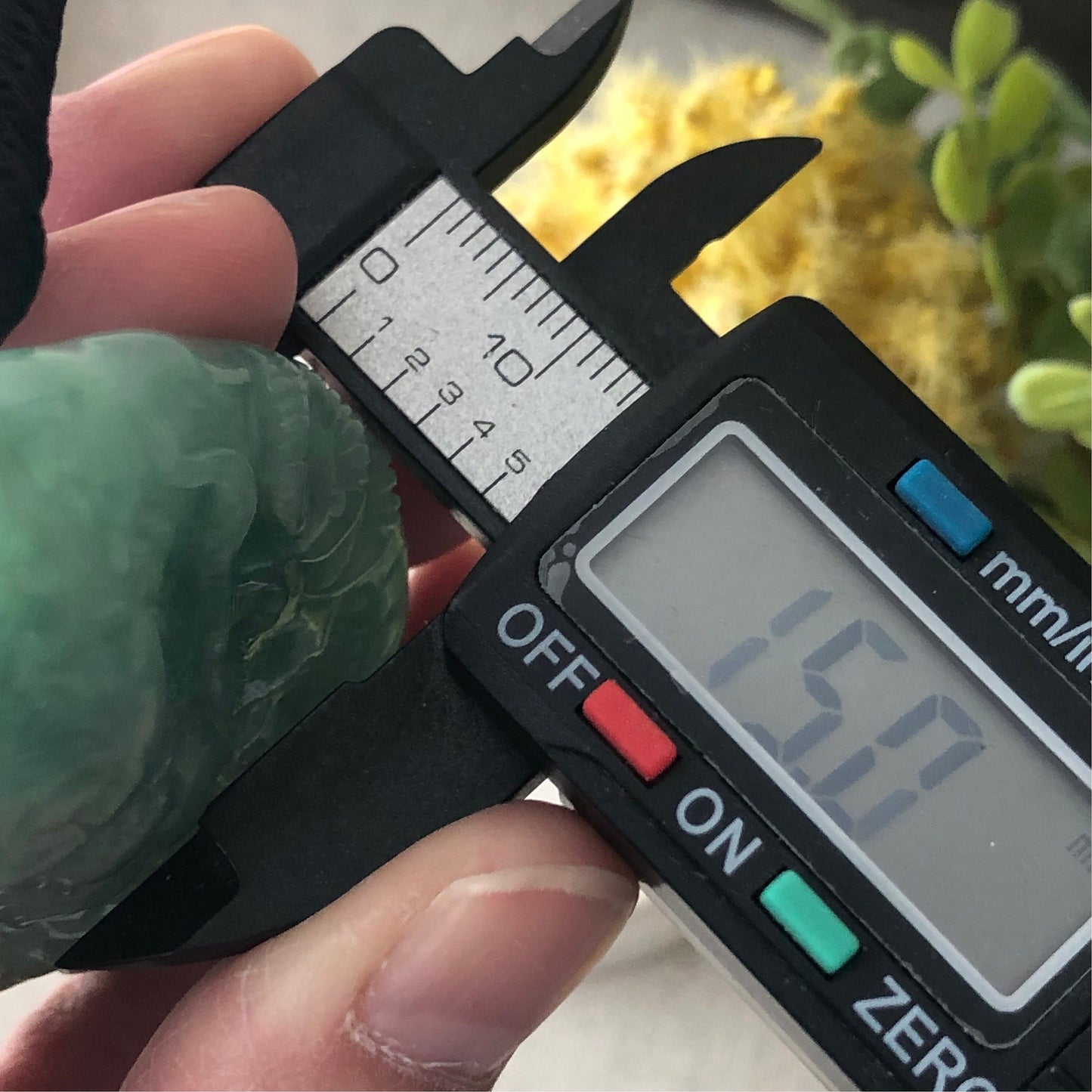 67mm Grade A Jade Jadeite Icy Green Glossy carved dragon Pendant