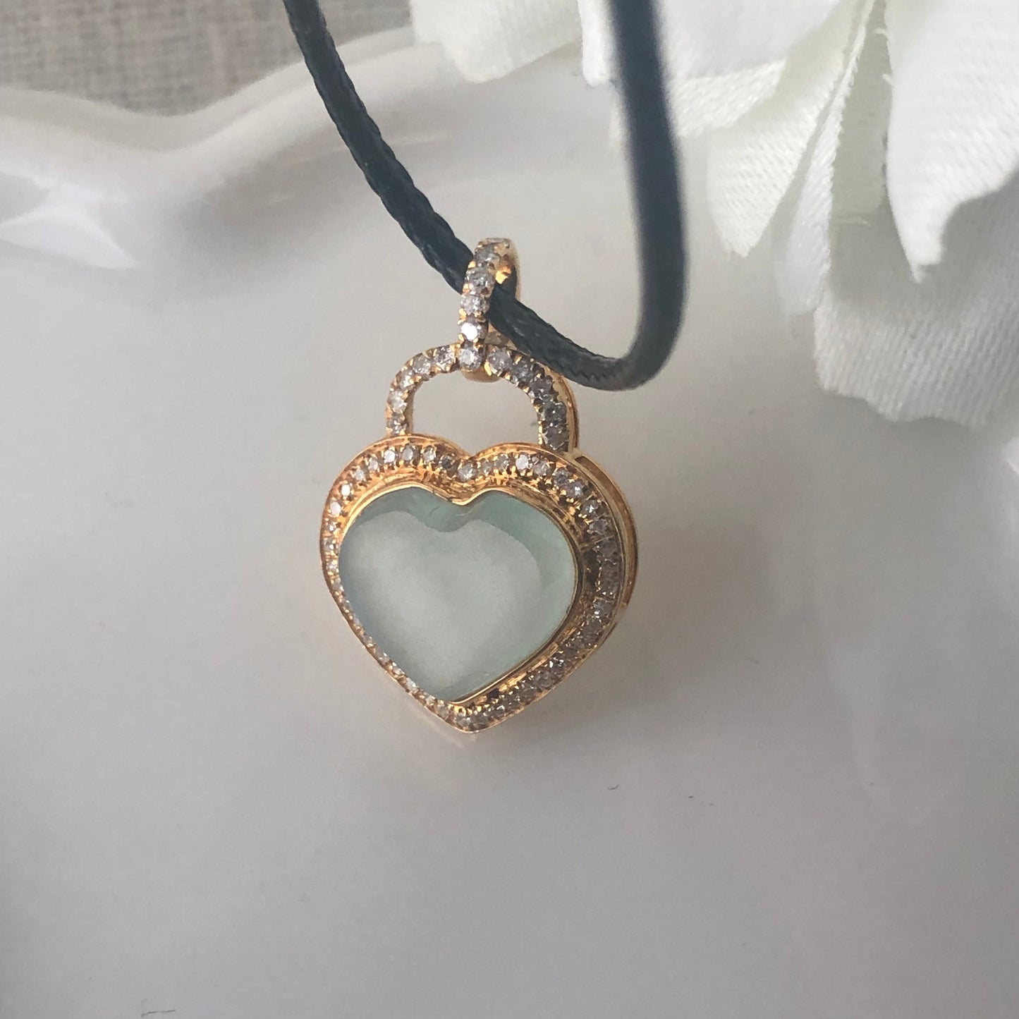 18K 20mm Jadeite Jade Green Heart Pendant Diamonds