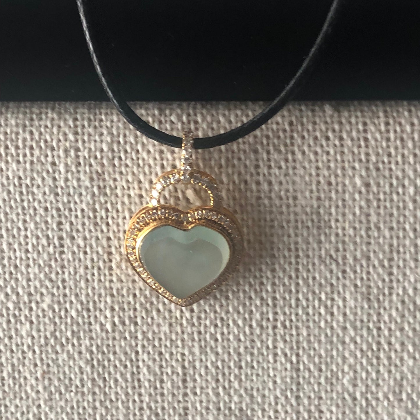 18K 20mm Jadeite Jade Green Heart Pendant Diamonds