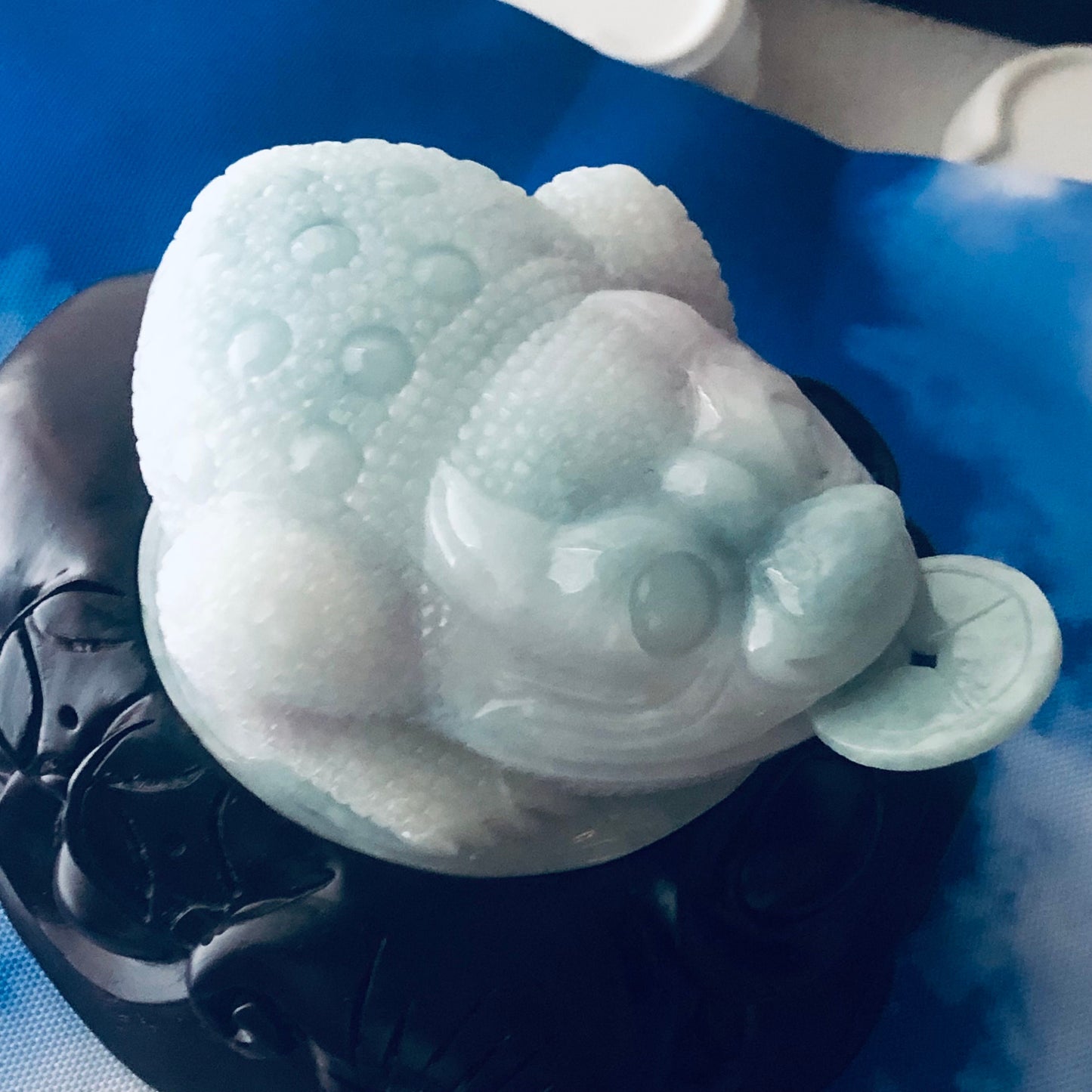 96mm Sky Blue Green Jadeite Jade Carved Three Legged Toad Display Statue
