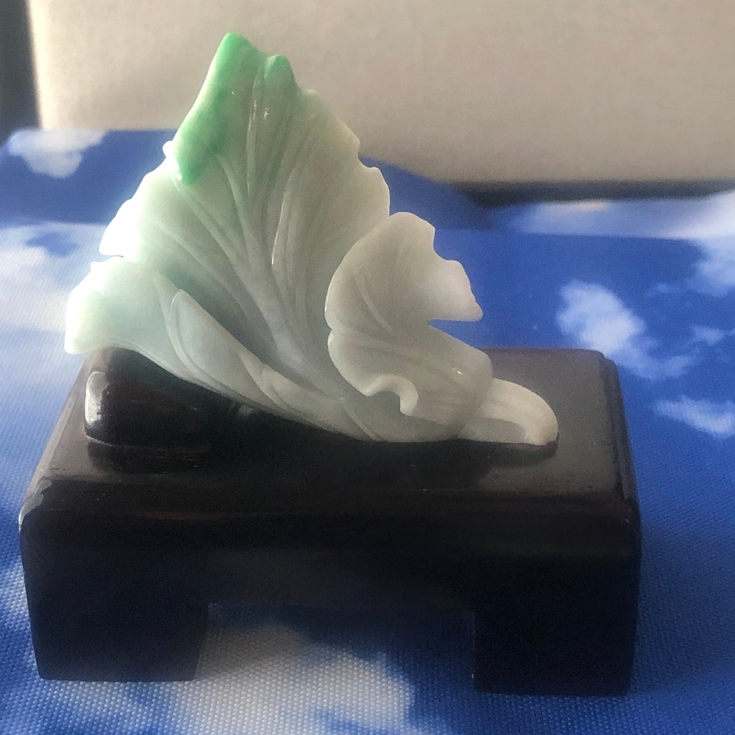 75.3mm Green Jadeite Jade Carved Vegetable 白菜 Hand Display