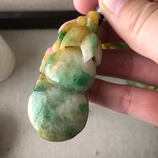 61 mm Yellow Green 3D Carved Hulu Gourd Pendant