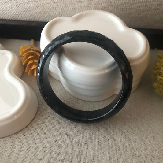 58 mm Jadeite Jade Diamond Cut Black Wuji Bangle