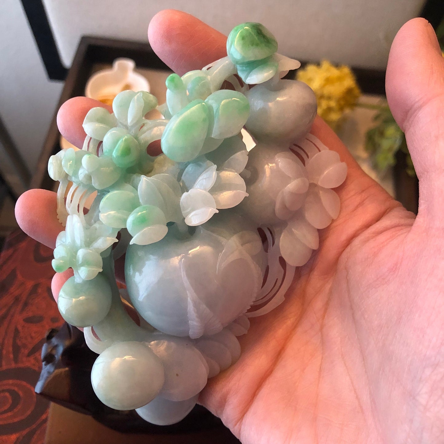106mm Green Jadeite Jade Carved Apple Flower Display