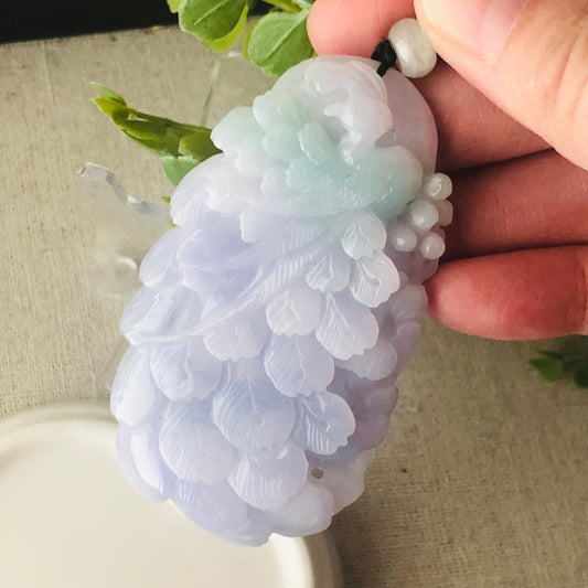 80mm  Glossy Lavender Jadeite Jade Carved Peacock Pendant