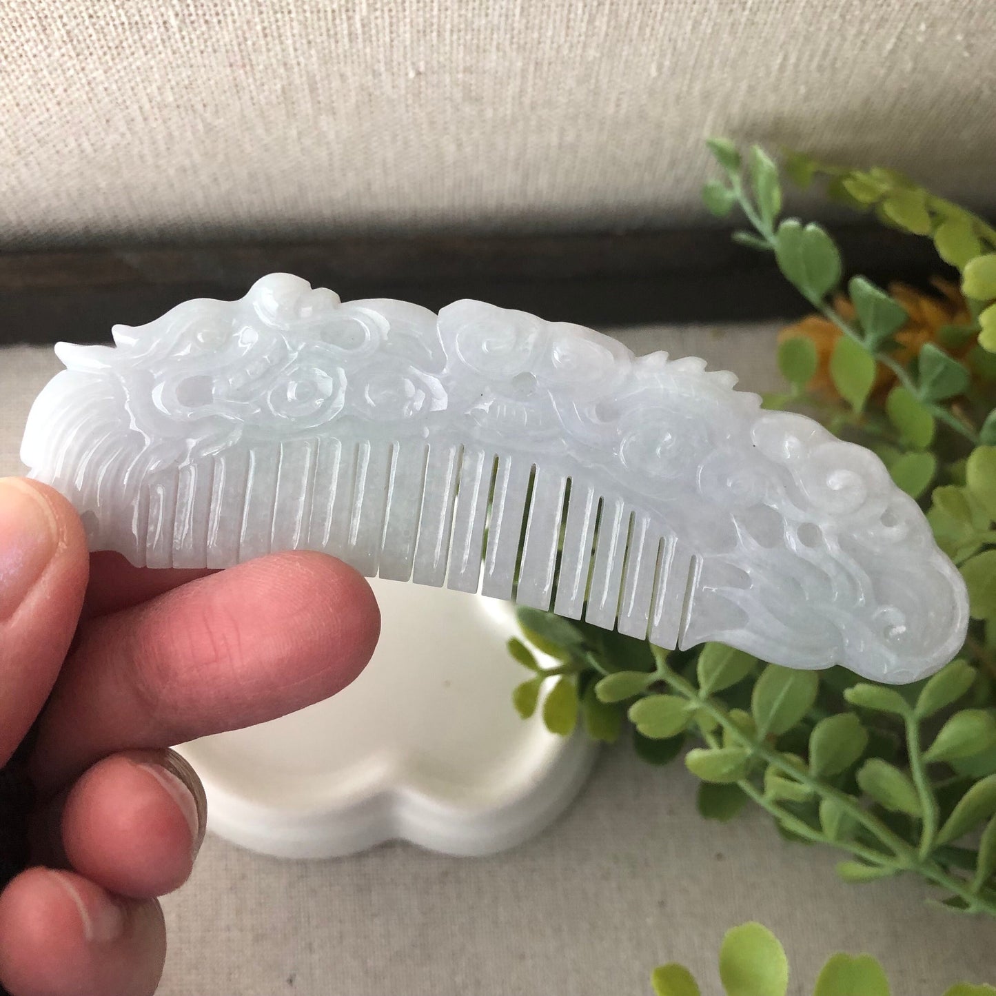 92 mm Icy Carved Dragon Comb Pendant with neck rope tie