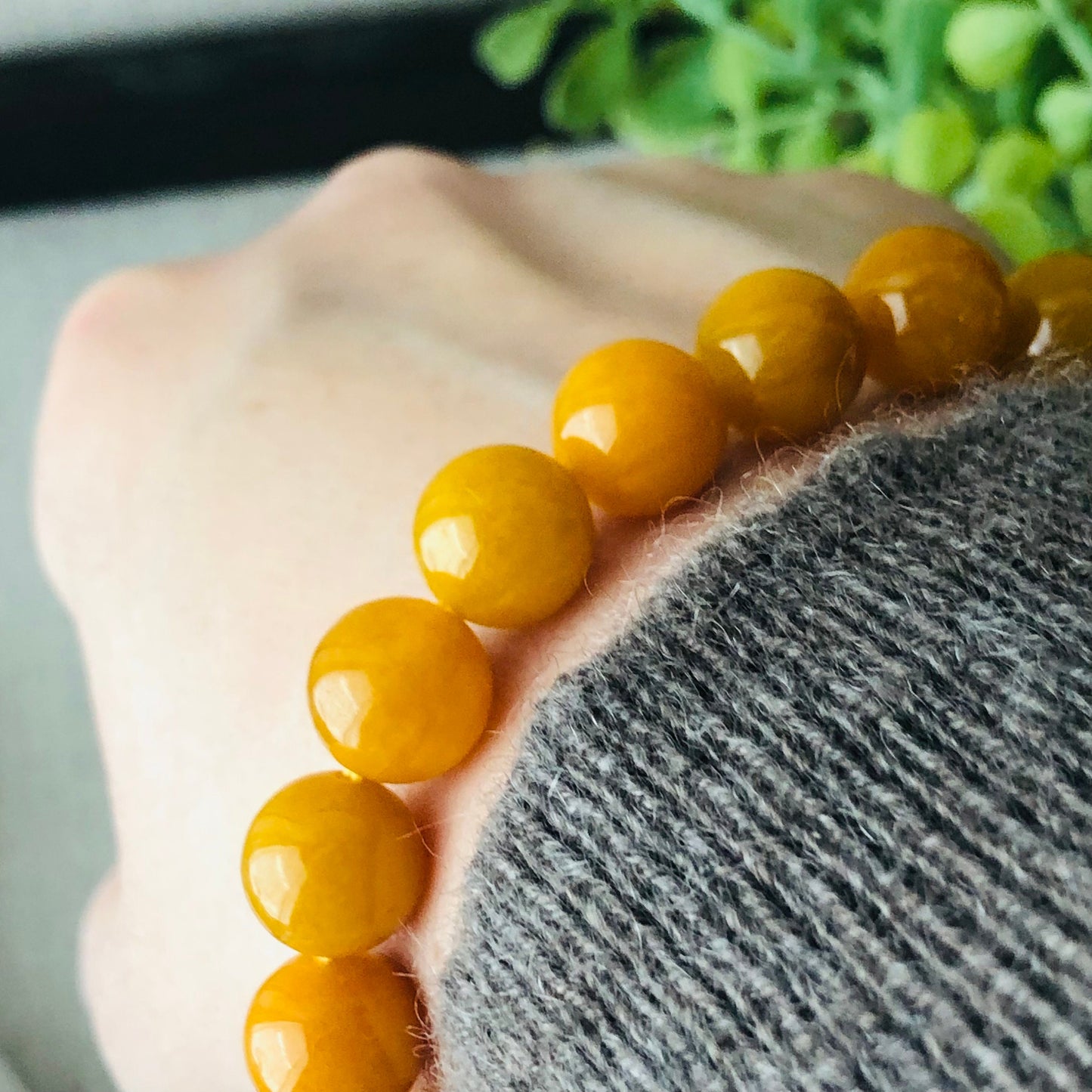 10 mm Glossy Moist Yellow Brown Jadeite Jade Bead Bracelet