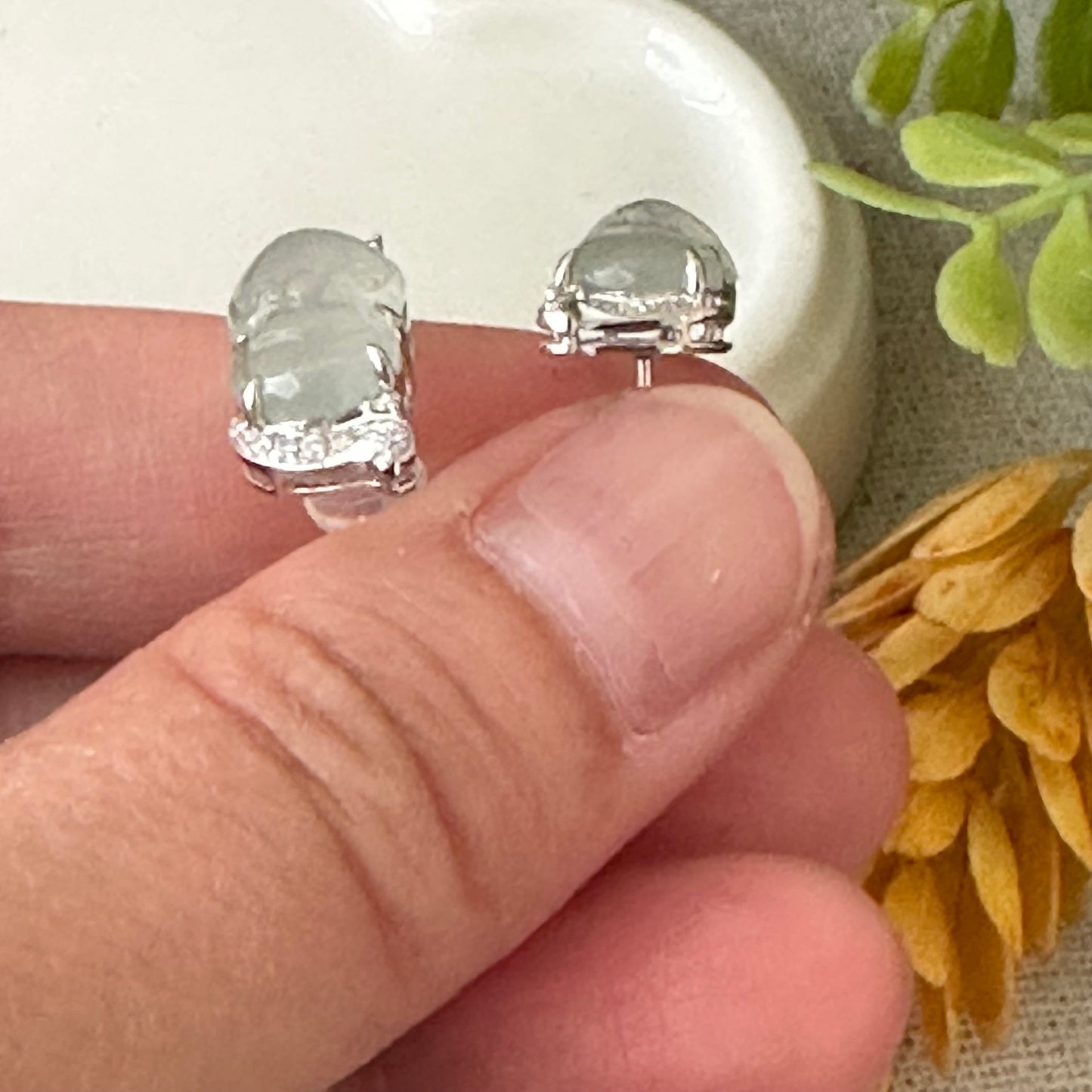 18K White Gold Kitsune Fox Icy Glossy Earring Diamonds