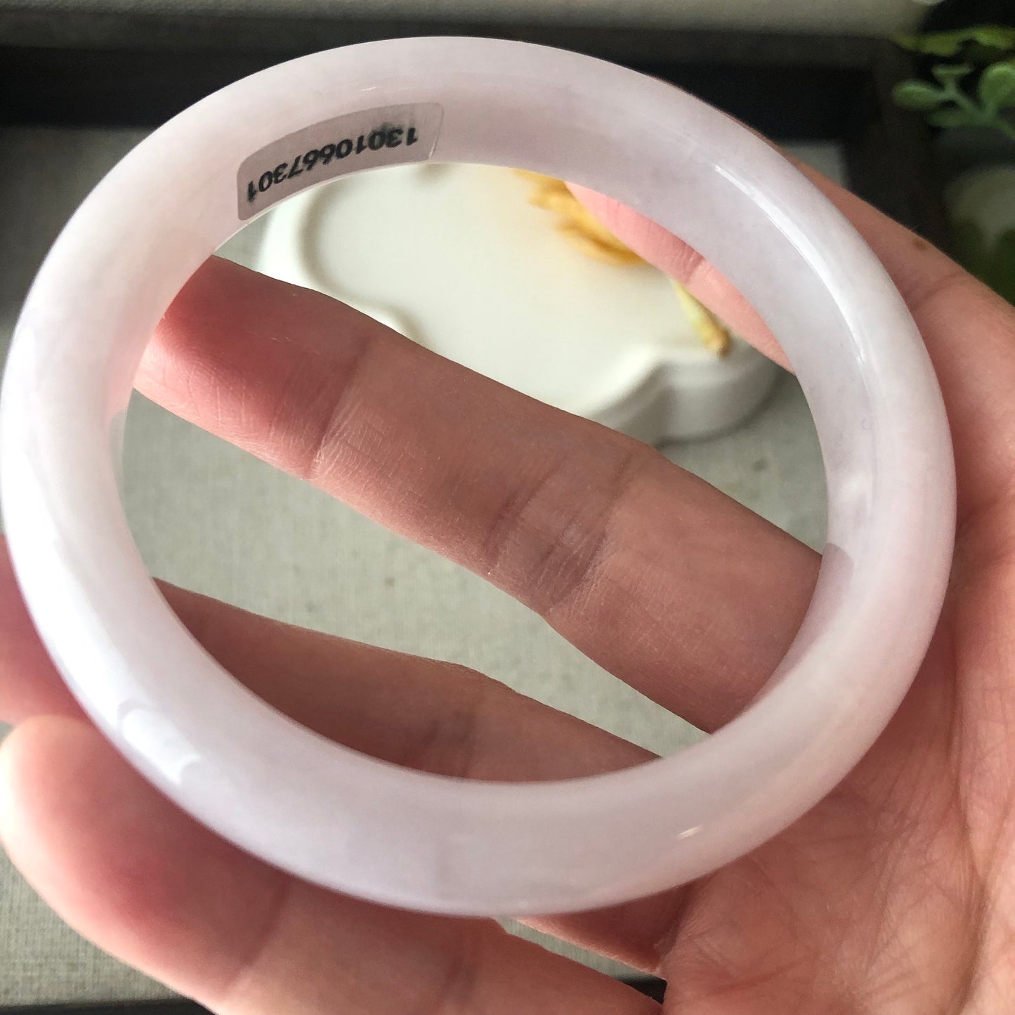 58.3 mm Pink Lavender Jadeite Jade D shaped Bangle