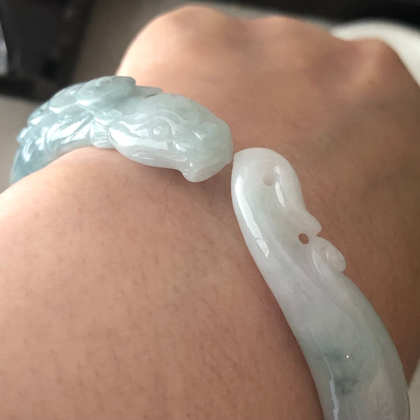 58 mm Green Float Flowers Carved Jadeite Jade Snake Bangle