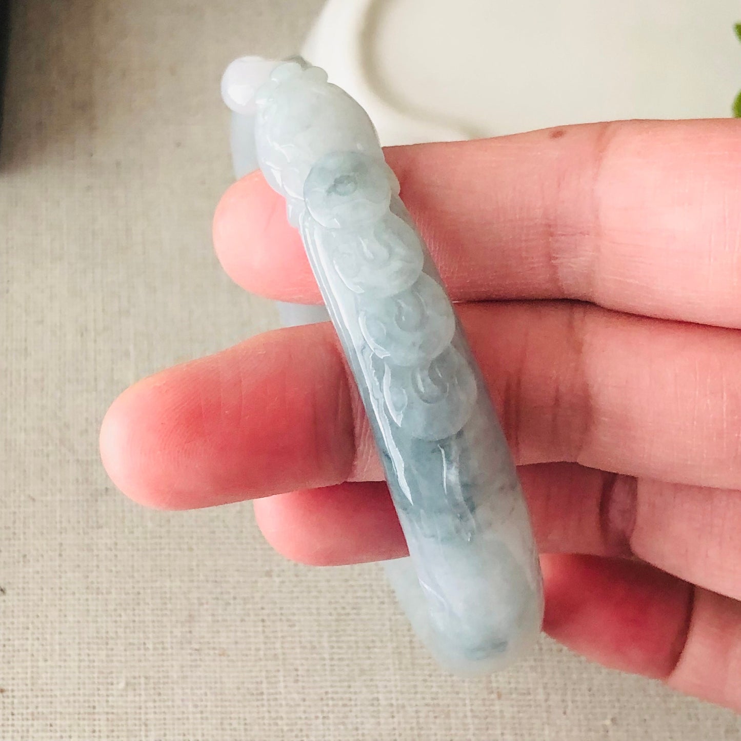 58 mm Green Float Flowers Carved Jadeite Jade Snake Bangle