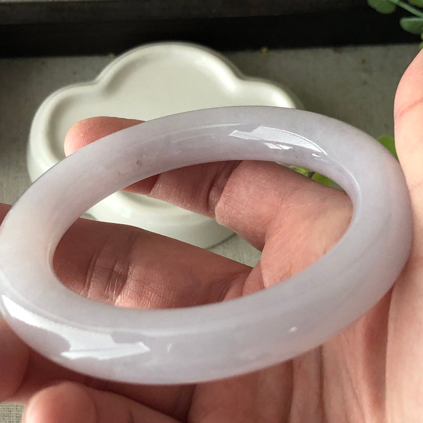 57 mm Icy Light Lavender Jadeite Jade round shaped Bangle