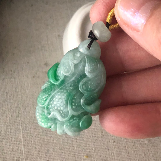 36.9 mm Green Jadeite Jade Carved Vegetable Pendant