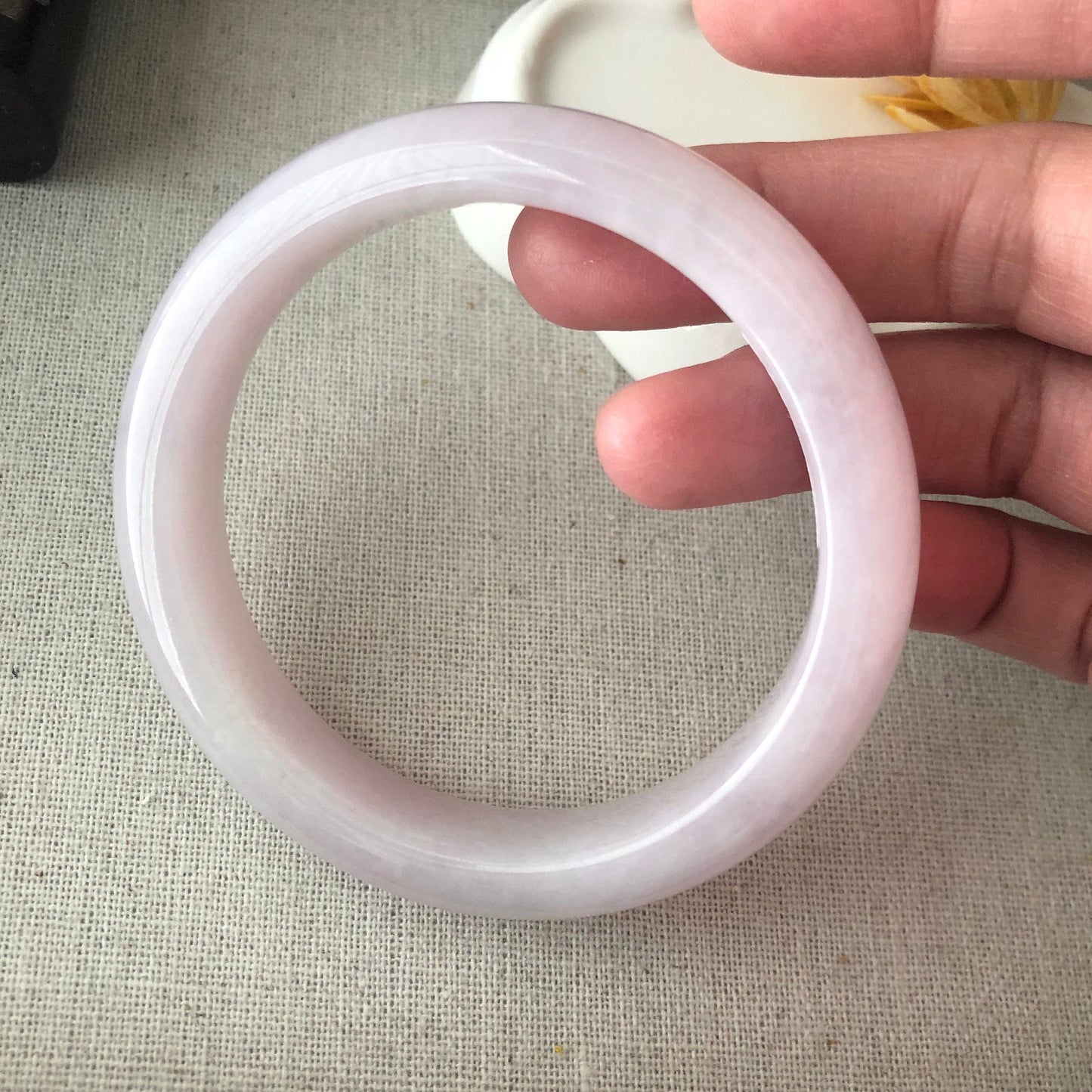 58.3 mm Pink Lavender Jadeite Jade D shaped Bangle