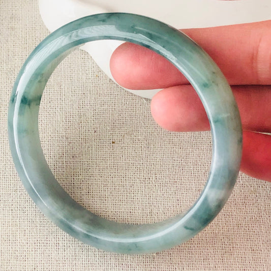 55 mm Green Float Flowers Jadeite Jade D shaped Bangle