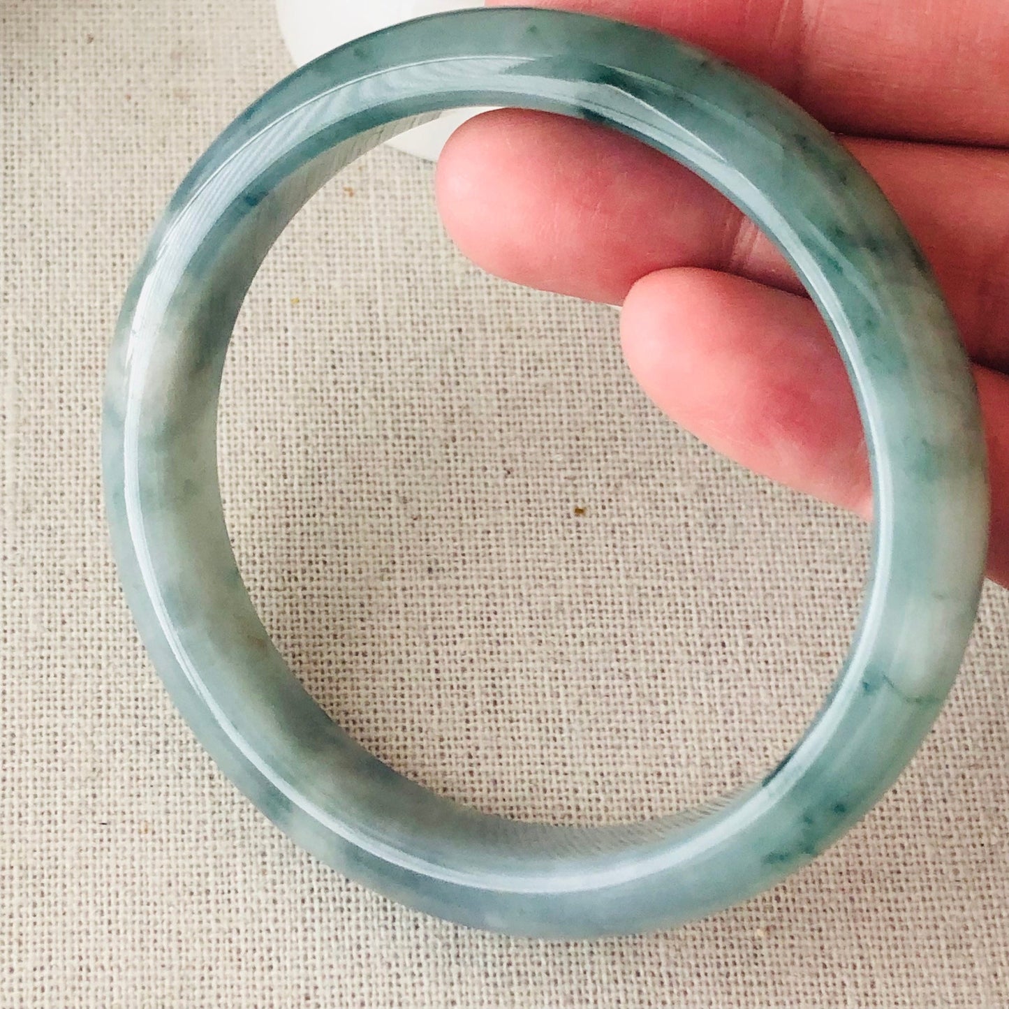 55 mm Green Float Flowers Jadeite Jade D shaped Bangle