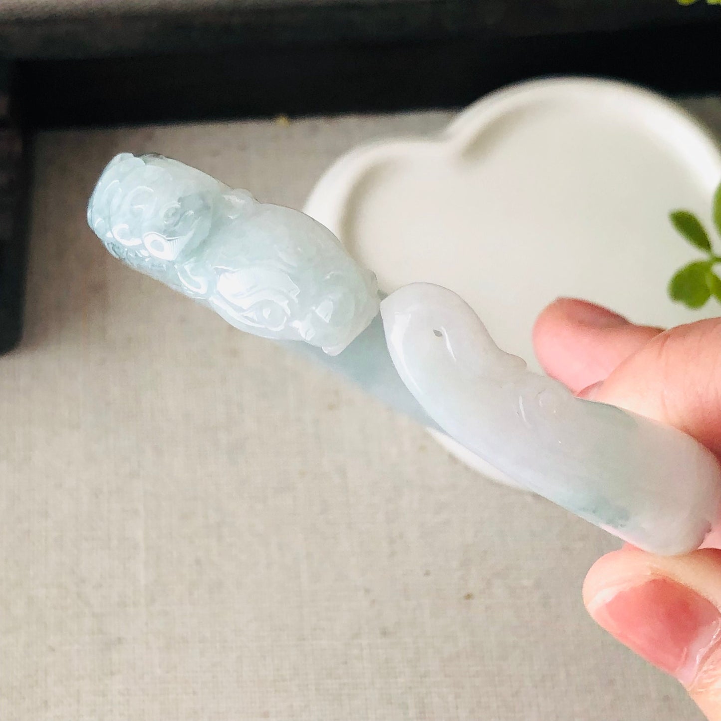 58 mm Green Float Flowers Carved Jadeite Jade Snake Bangle