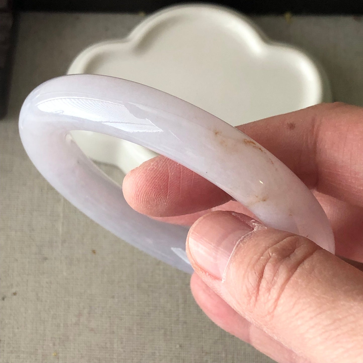 57 mm Icy Light Lavender Jadeite Jade round shaped Bangle