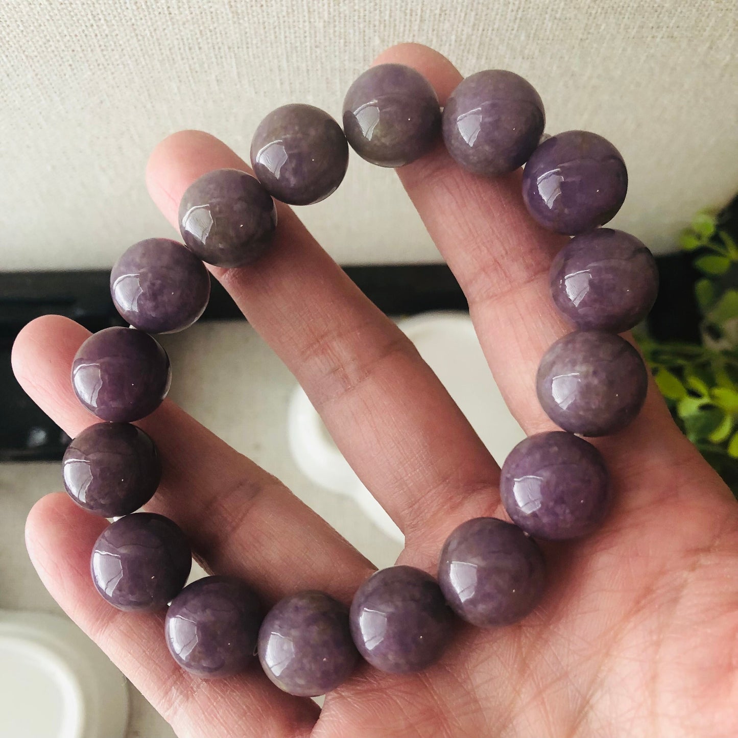 13.6 mm Purple Mauve Cotton Jadeite Jade Bead Bracelet