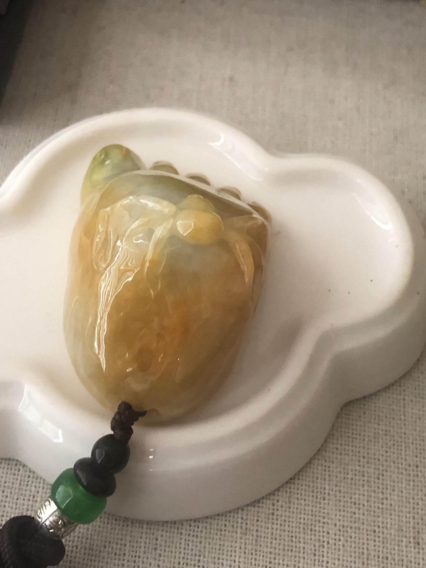 47.9 mm Yellow Green Jadeite Jade Carved Big Feet Spider Pendant