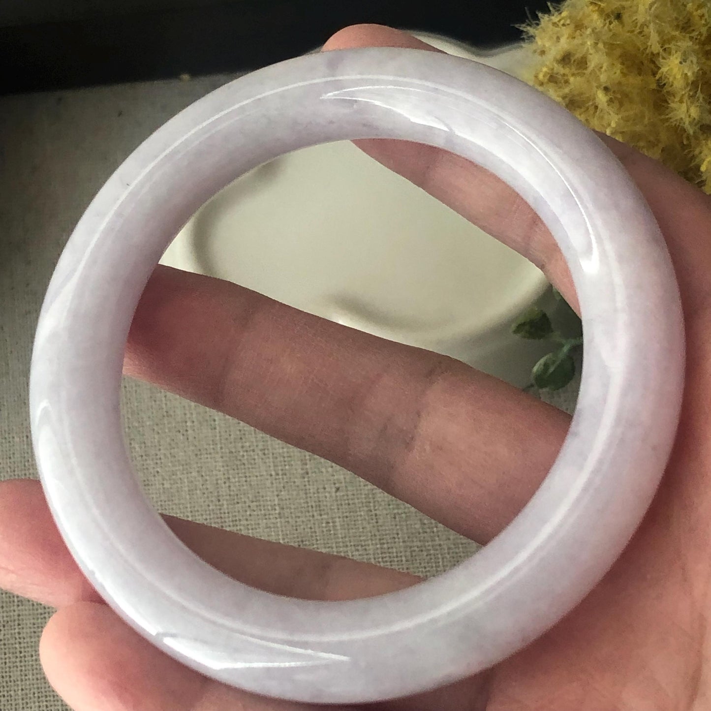 55-56 mm Light Lavender Jadeite Jade Round Shaped Bangle
