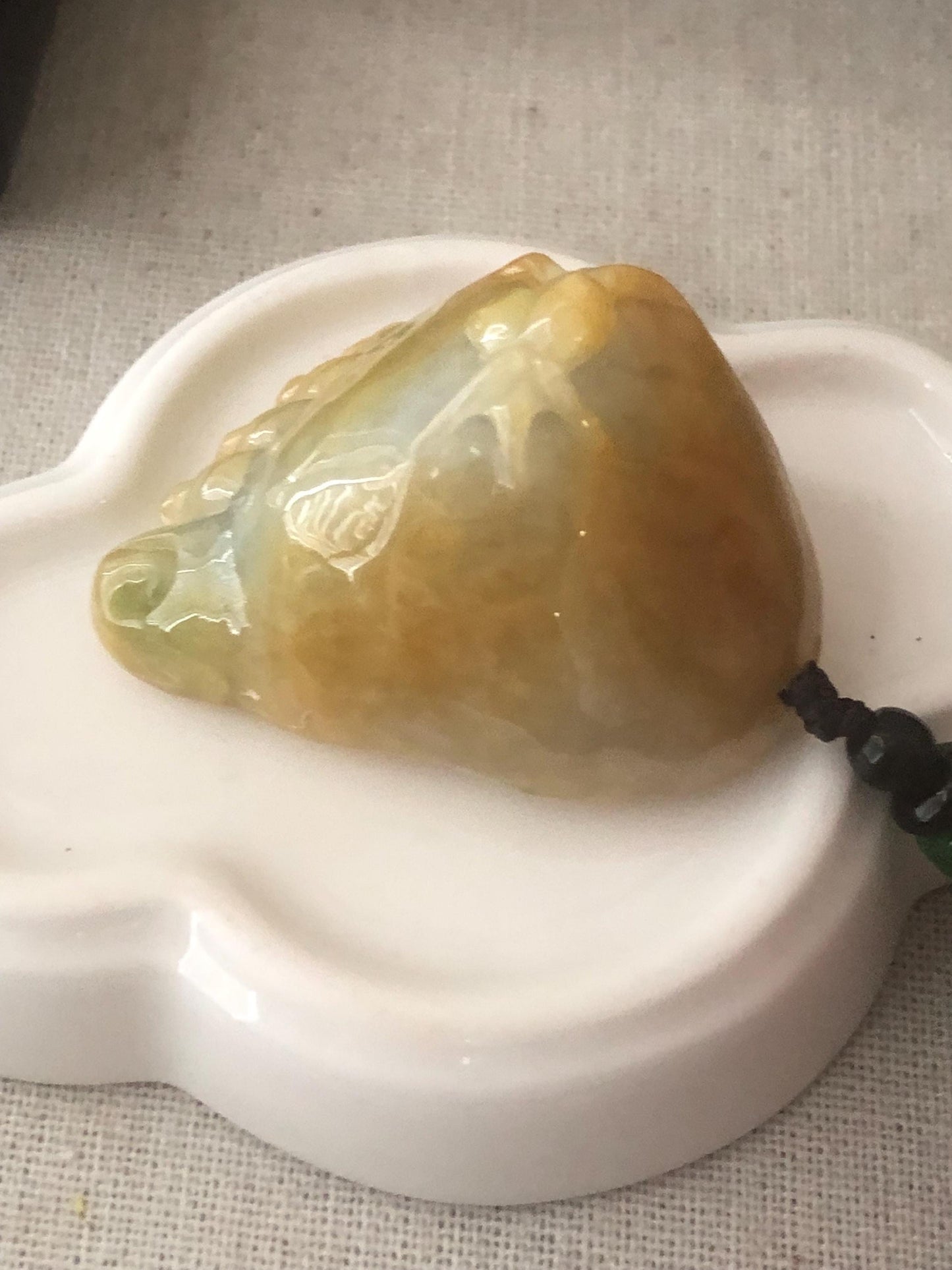 47.9 mm Yellow Green Jadeite Jade Carved Big Feet Spider Pendant
