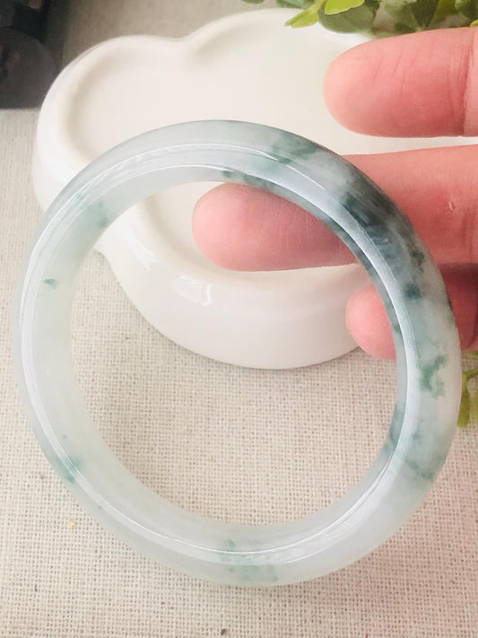 53mm Icy Green Float Flowers Round Jadeite Jade Bangle