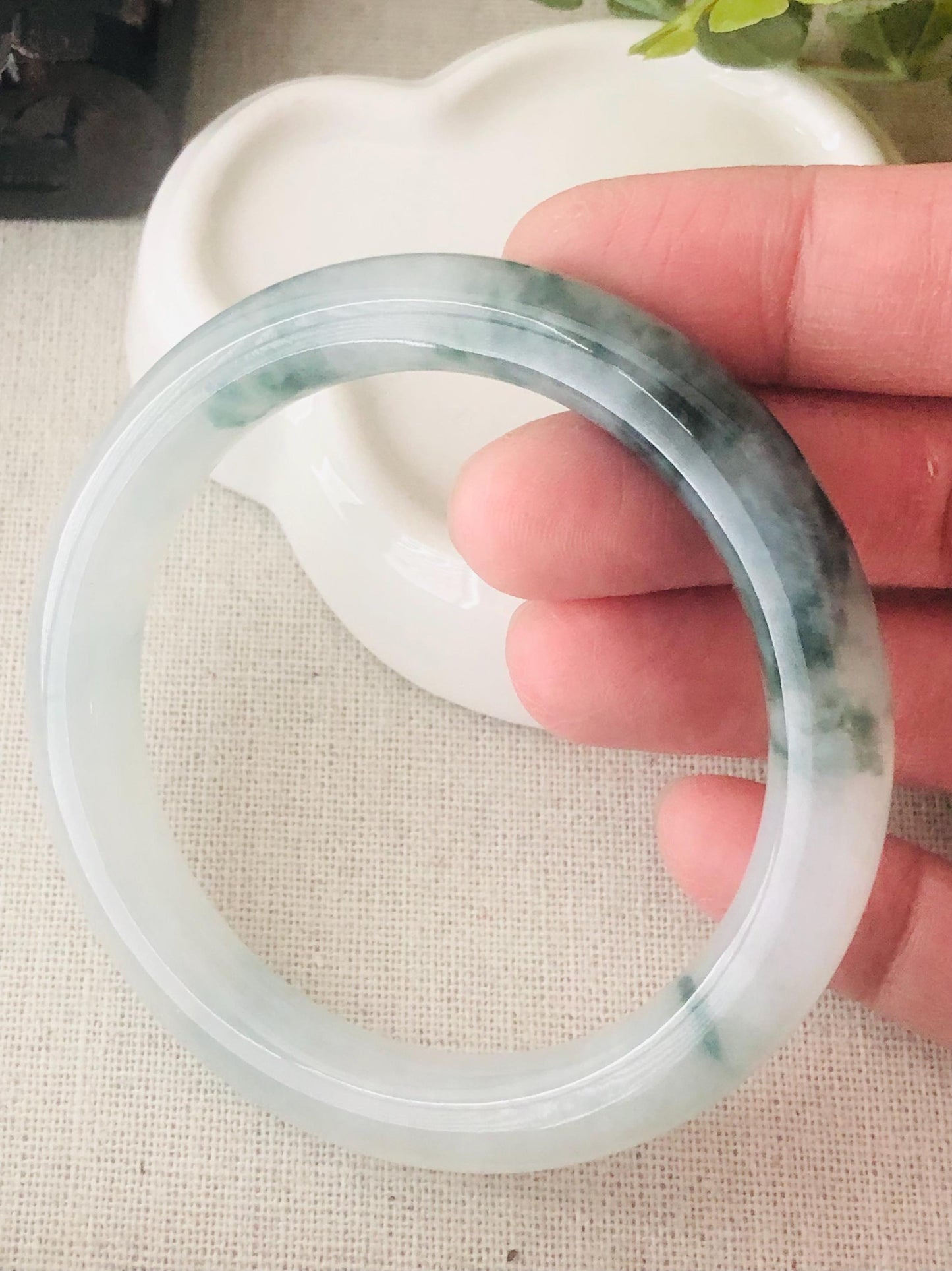 53mm Icy Green Float Flowers Round Jadeite Jade Bangle