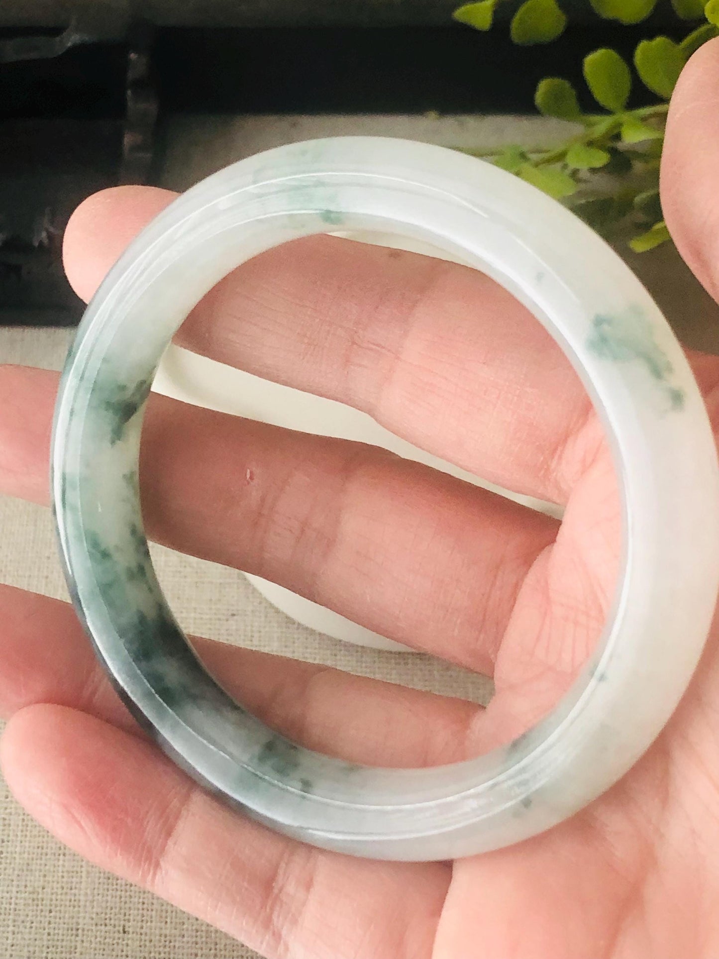 53mm Icy Green Float Flowers Round Jadeite Jade Bangle