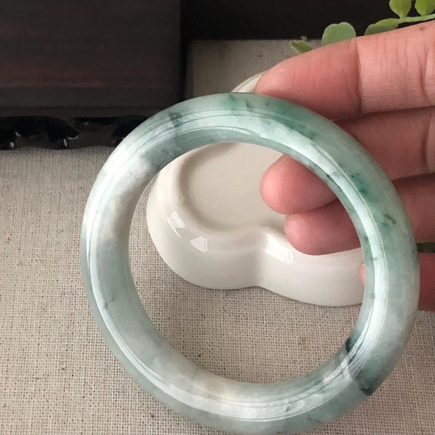 56mm Green Float Flowers Jadeite Jade Round Shaped Bangle