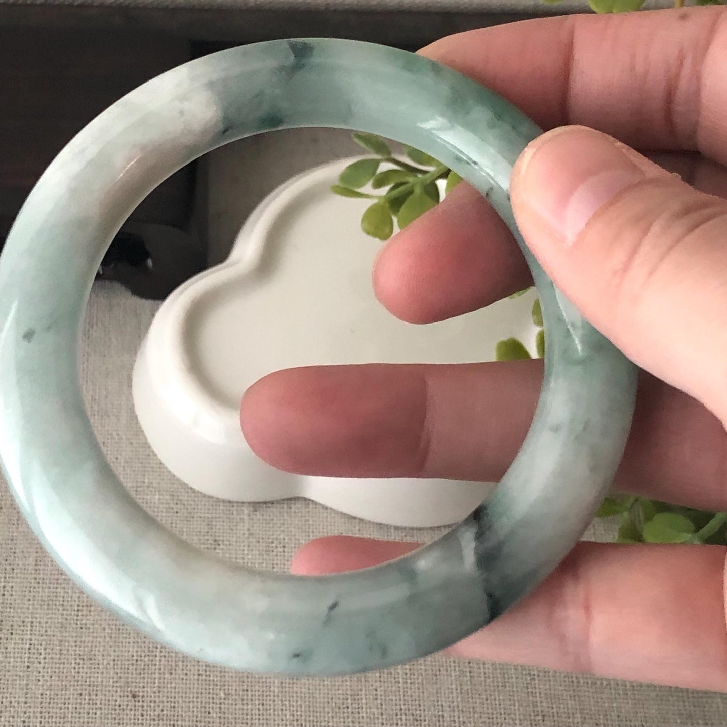56mm Green Float Flowers Jadeite Jade Round Shaped Bangle