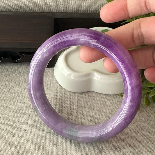 58mm Glossy Cottony Vibrant Lavender Jadeite Jade Round Shaped Bangle