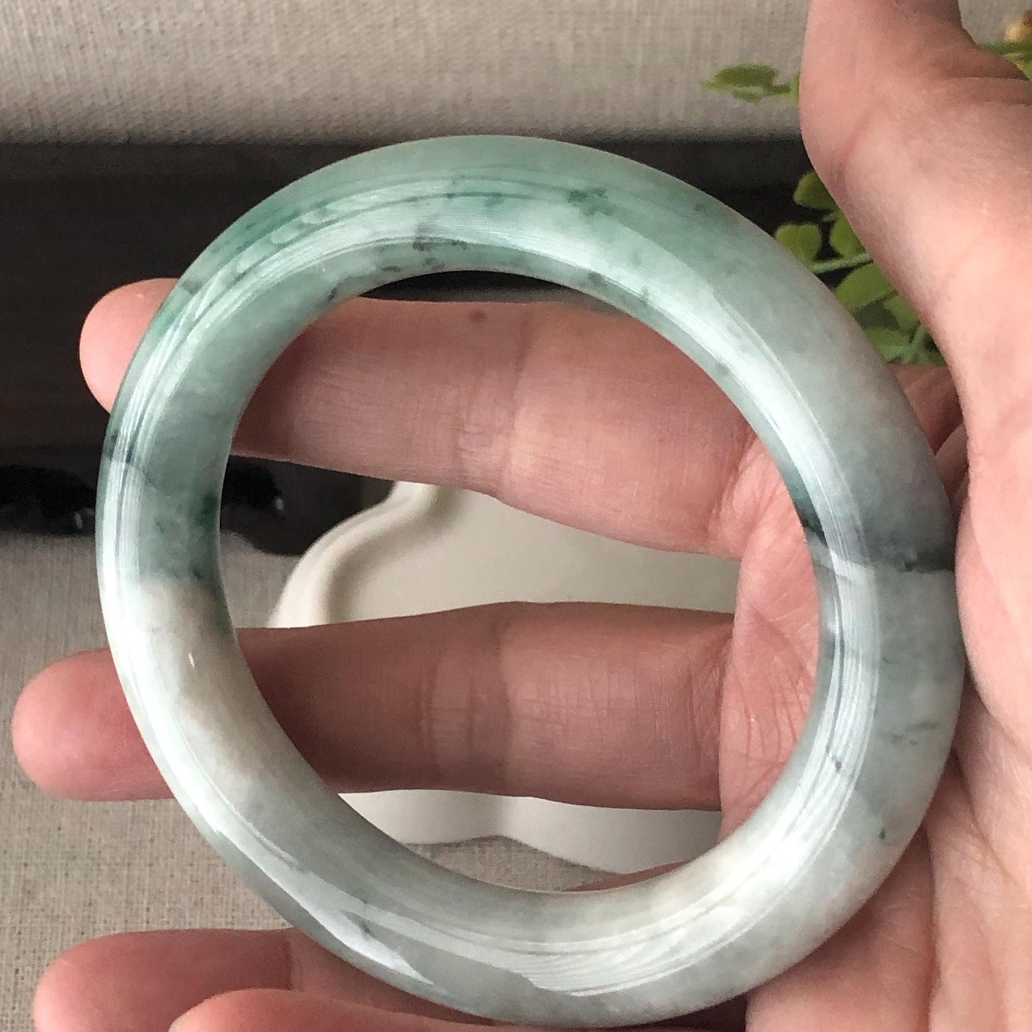56mm Green Float Flowers Jadeite Jade Round Shaped Bangle